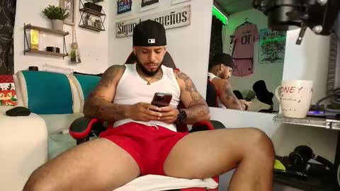 leenar_key online show from November 18, 2025, 12:42 pm