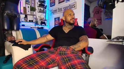 leenar_key online show from February 20, 2026, 10:27 am