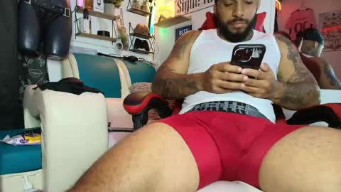 Snapshot of leenar_key chatting on April 23, 2026, 3:25 pm leenar_key online show from April 23, 2026, 3:25 pm