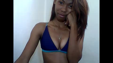Snapshot of leeromi chatting on June 8, 2026, 11:10 am leeromi online show from June 8, 2026, 11:10 am