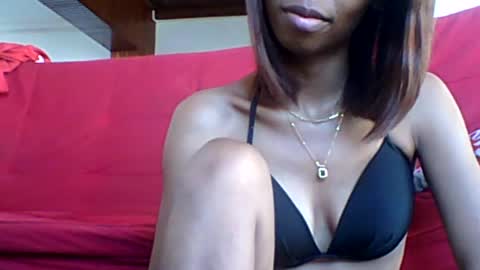 Snapshot of leeromi chatting on August 3, 2026, 4:44 am leeromi online show from August 3, 2026, 4:44 am
