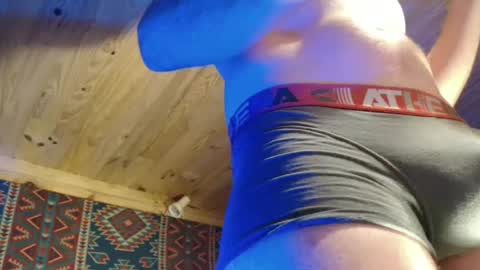 Snapshot of lefrancais33000 chatting on February 26, 2025, 10:31 pm Dliciousman online show from February 26, 2025, 10:31 pm