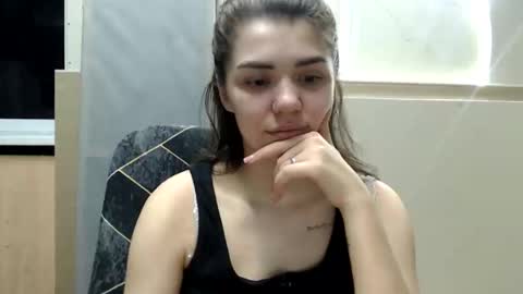 Liya online show from April 15, 2026, 11:38 pm