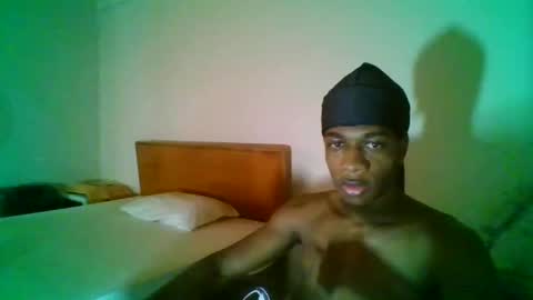 Snapshot of leger810765 chatting on September 16, 2025, 7:04 pm Adrian online show from September 16, 2025, 7:04 pm