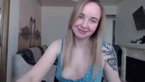 Snapshot of leggywily25 chatting on May 7, 2026, 6:30 am leggywily25 online show from May 7, 2026, 6:30 am