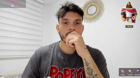 Snapshot of legolas_15 chatting on December 14, 2024, 12:11 am Alejandro online show from December 14, 2024, 12:11 am