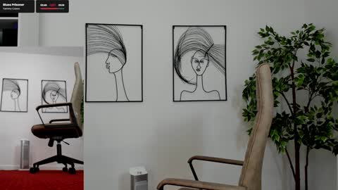 Snapshot of legswattitude chatting on January 9, 2025, 9:06 am Elle online show from January 9, 2025, 9:06 am