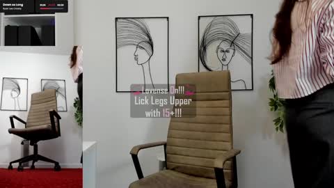 Snapshot of legswattitude chatting on January 9, 2025, 12:41 pm Elle online show from January 9, 2025, 12:41 pm