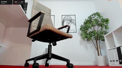 Snapshot of legswattitude chatting on February 5, 2025, 2:16 pm Elle online show from February 5, 2025, 2:16 pm