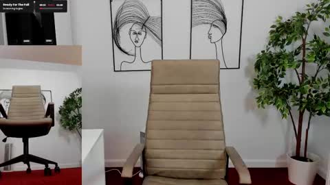 Snapshot of legswattitude chatting on February 10, 2025, 12:50 pm Elle online show from February 10, 2025, 12:50 pm