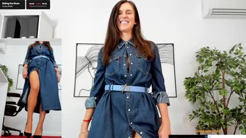 Snapshot of legswattitude chatting on March 12, 2025, 11:53 am Elle online show from March 12, 2025, 11:53 am