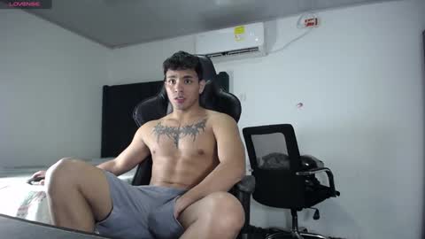  Lei  online show from December 27, 2024, 9:32 pm