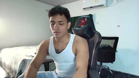  Lei  online show from March 1, 2025, 8:31 pm