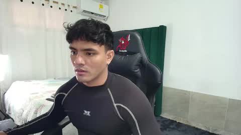  Lei  online show from September 12, 2025, 7:36 pm