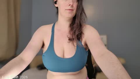 Leia Swift online show from April 4, 2026, 1:08 pm