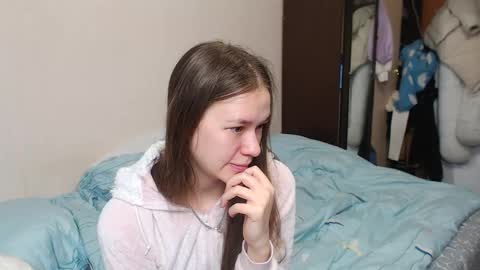 leila_bambi online show from February 12, 2025, 4:33 pm