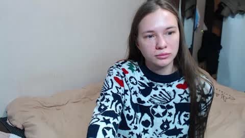 Snapshot of leila_bambi_ chatting on December 5, 2024, 2:00 pm leila_bambi_ online show from December 5, 2024, 2:00 pm