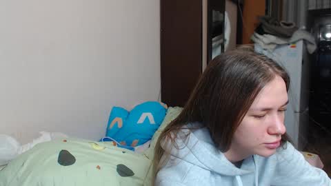 Snapshot of leila_bambi_ chatting on January 15, 2025, 4:21 pm leila_bambi_ online show from January 15, 2025, 4:21 pm