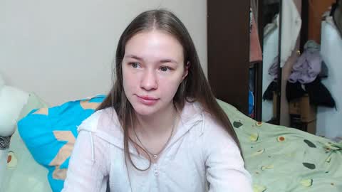 Snapshot of leila_bambi_ chatting on January 21, 2025, 10:30 pm leila_bambi_ online show from January 21, 2025, 10:30 pm