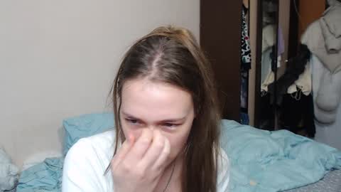 Snapshot of leila_bambi_ chatting on February 4, 2025, 11:38 am leila_bambi_ online show from February 4, 2025, 11:38 am