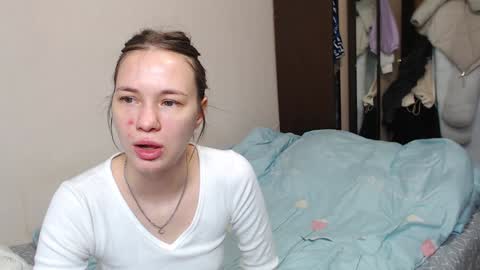 Snapshot of leila_bambi_ chatting on February 6, 2025, 10:26 am leila_bambi_ online show from February 6, 2025, 10:26 am