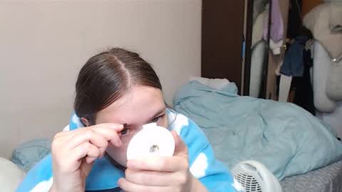 Snapshot of leila_bambi_ chatting on February 13, 2025, 5:22 pm leila_bambi_ online show from February 13, 2025, 5:22 pm