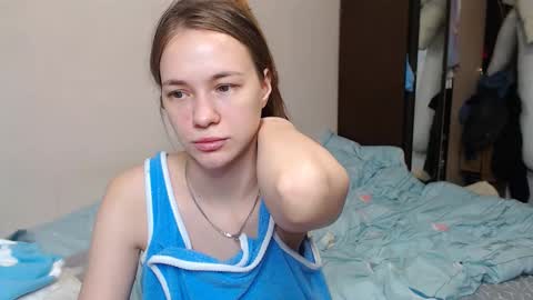 Snapshot of leila_bambi_ chatting on February 18, 2025, 11:08 pm leila_bambi_ online show from February 18, 2025, 11:08 pm