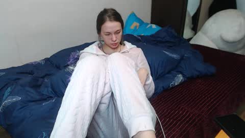 Snapshot of leila_bambi_ chatting on February 22, 2025, 2:17 am leila_bambi_ online show from February 22, 2025, 2:17 am