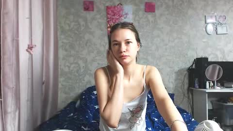 Snapshot of leila_bambi_ chatting on November 2, 2025, 6:54 pm leila_bambi_ online show from November 2, 2025, 6:54 pm