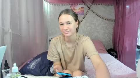 leila_bambi_ online show from July 6, 2026, 4:31 am