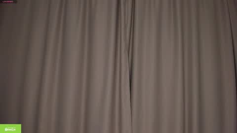 leiladream online show from October 5, 2025, 4:11 am