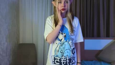 Snapshot of leiladwight chatting on December 5, 2024, 4:09 am Leila online show from December 5, 2024, 4:09 am