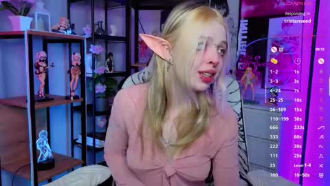 Snapshot of leiladwight chatting on October 3, 2025, 4:09 am Leila online show from October 3, 2025, 4:09 am