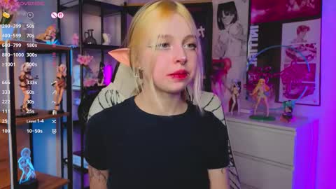 Snapshot of leiladwight chatting on October 10, 2025, 4:17 pm Leila online show from October 10, 2025, 4:17 pm