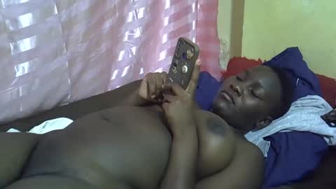 Snapshot of leilah_cute19 chatting on May 15, 2026, 7:43 pm leilah_cute19 online show from May 15, 2026, 7:43 pm