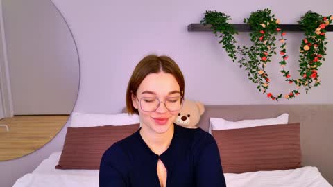 Snapshot of leilalawson chatting on February 7, 2025, 7:50 am LeilaLawson online show from February 7, 2025, 7:50 am