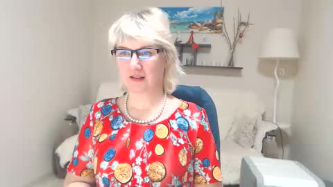 Leila Kinky online show from February 28, 2025, 6:10 am