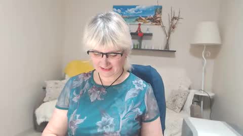 Leila Kinky online show from March 12, 2025, 11:53 am