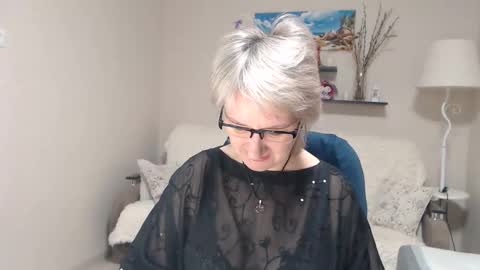 Leila Kinky online show from January 18, 2026, 5:33 am