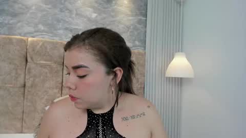 Snapshot of leilapons chatting on September 15, 2025, 8:53 pm leilapons online show from September 15, 2025, 8:53 pm