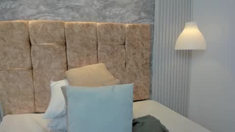 Snapshot of leilapons chatting on October 1, 2025, 6:03 pm leilapons online show from October 1, 2025, 6:03 pm