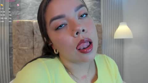 Snapshot of leilapons chatting on November 19, 2025, 6:19 pm leilapons online show from November 19, 2025, 6:19 pm