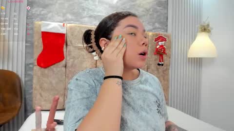 Snapshot of leilapons chatting on December 4, 2025, 4:59 pm leilapons online show from December 4, 2025, 4:59 pm