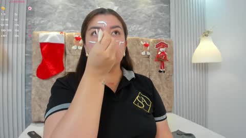 Snapshot of leilapons chatting on December 14, 2025, 4:56 pm leilapons online show from December 14, 2025, 4:56 pm