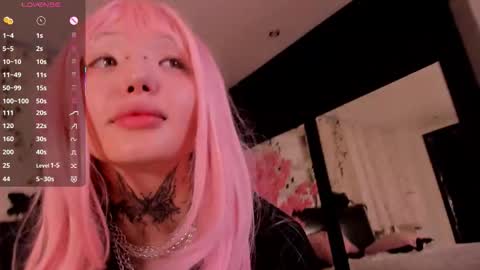 Snapshot of lein_bone chatting on October 4, 2025, 5:33 pm Lein online show from October 4, 2025, 5:33 pm