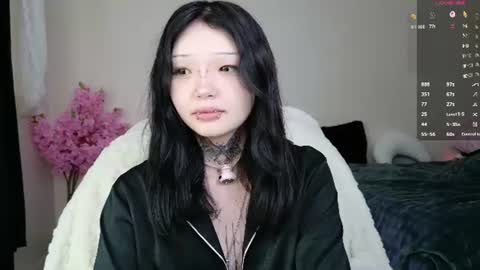 Snapshot of lein_bone chatting on June 24, 2026, 12:20 am Lein online show from June 24, 2026, 12:20 am