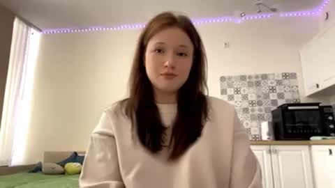 Bella online show from July 27, 2026, 2:24 pm