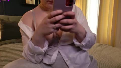 Snapshot of lela_ryan chatting on April 30, 2026, 9:30 pm Lela online show from April 30, 2026, 9:30 pm