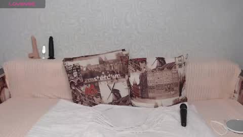 Snapshot of lelapopins chatting on January 12, 2025, 8:25 am Lana online show from January 12, 2025, 8:25 am