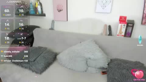 lele_699 online show from July 19, 2026, 3:38 pm